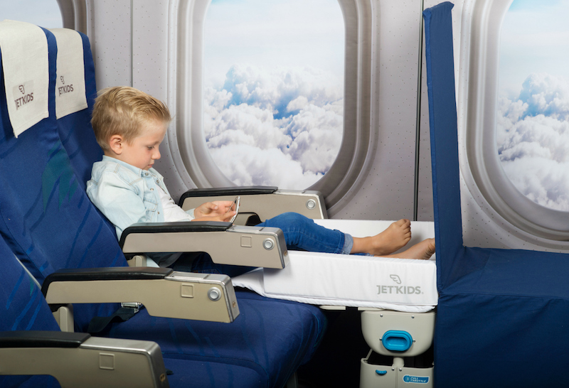 Auch später noch multifunkionell einsetzbar, das Kinderkofferbett für's Flugzeug von JetKids