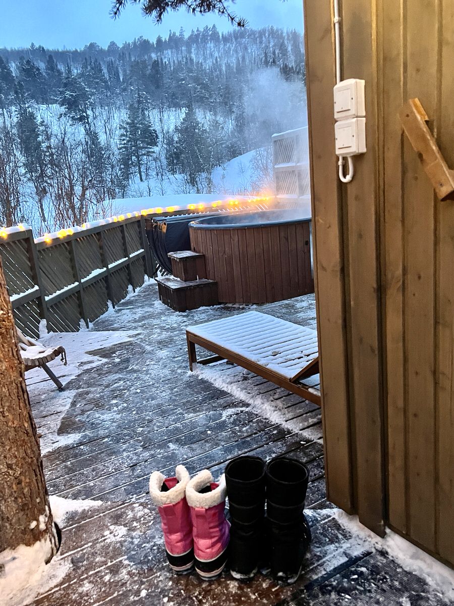 Mietet Euch unbedingt mal für Eure Familie die Sauna und den Hottub in der Rondane River Lodge