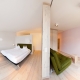 Das Hotelappartement Grießenkar begeistert Familien mit seinem klaren Design.