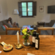 Begrüßt werden die Gäste auf der Tenuta mit Wein und Olivenöl aus eigenem Anbau (lasst Platz im Kofferraum!) Bild: Sonja Alefi